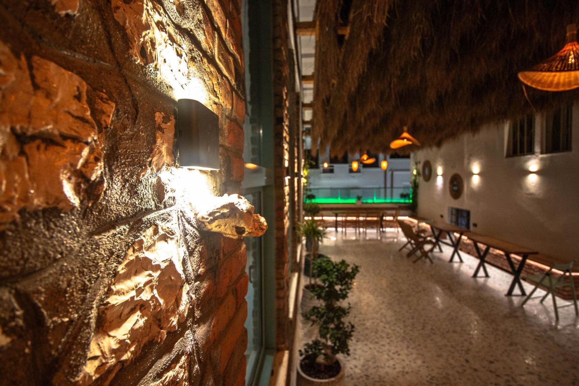 Vega 43 Hostel Sarande Exterior photo
